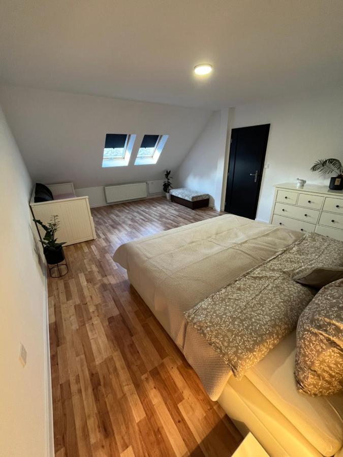 Apartman Gabi Lucenec Bagian luar foto